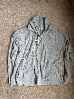 Vineyard Vines Light Gray Pullover Hoodie